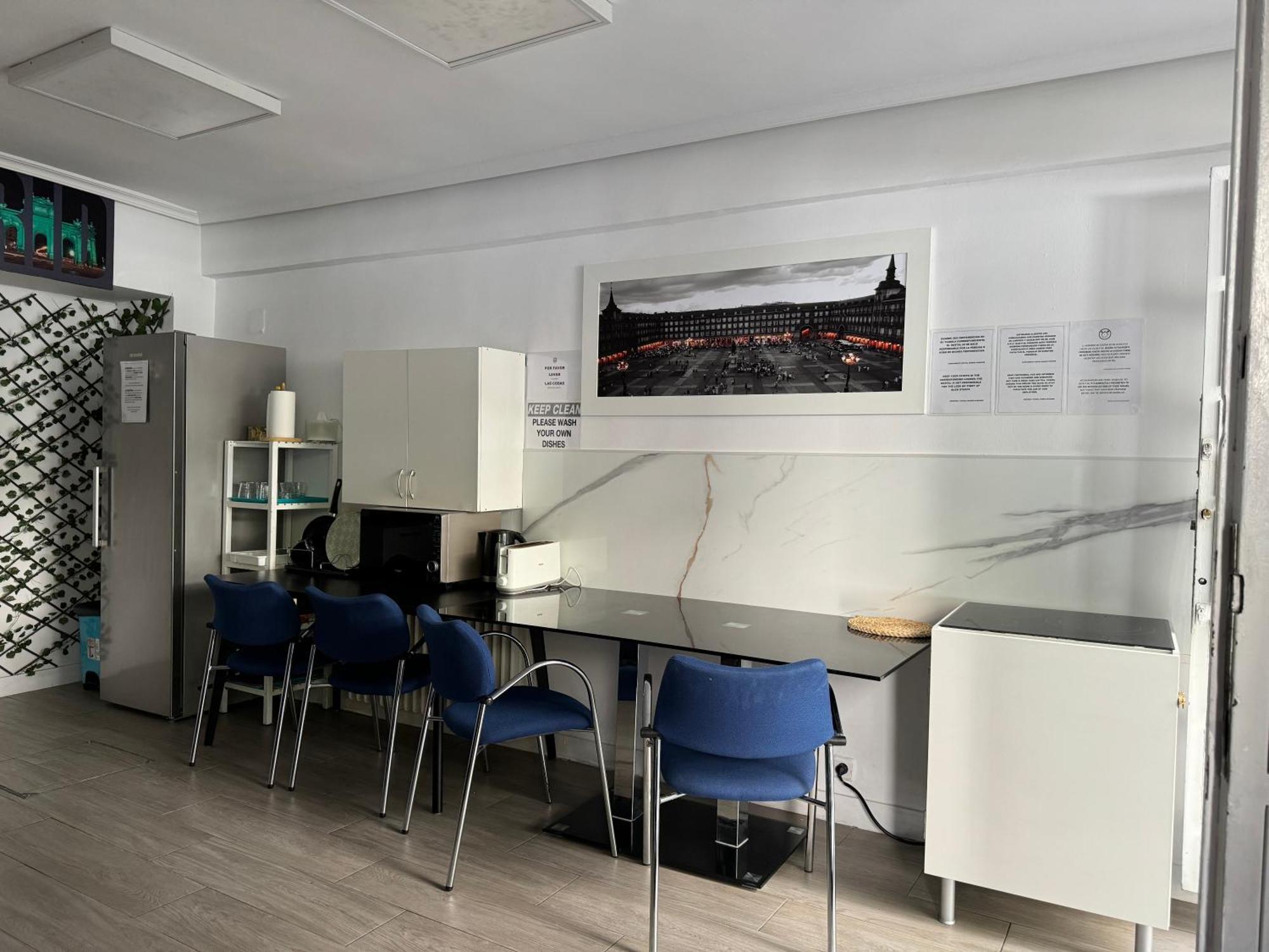 Hostal Madrid Paradise — Photos 3